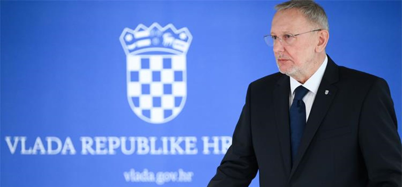 Božinović: Paljenje automobila službenih osoba nema veze s njihovim poslom